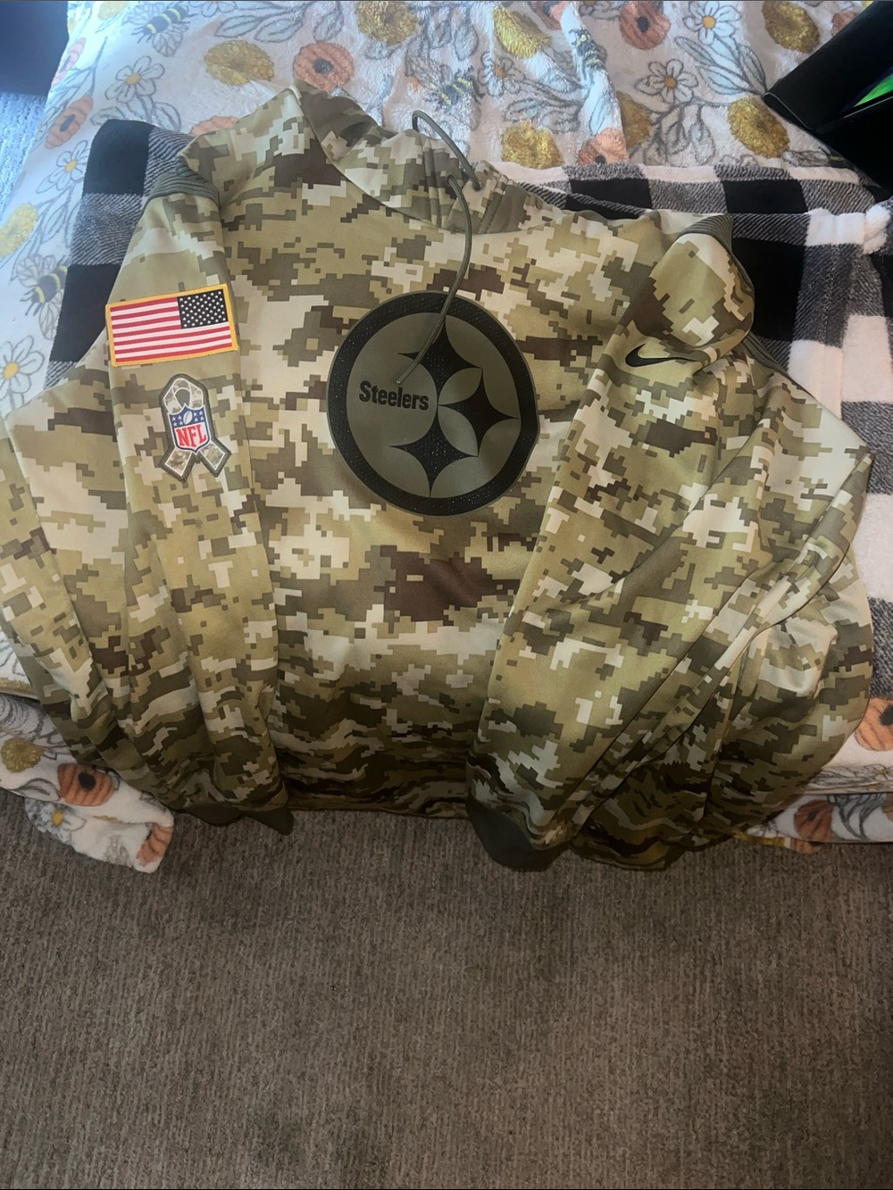 Pittsburgh Steelers Men's Camo Pullover Hoodie - Digital Olive